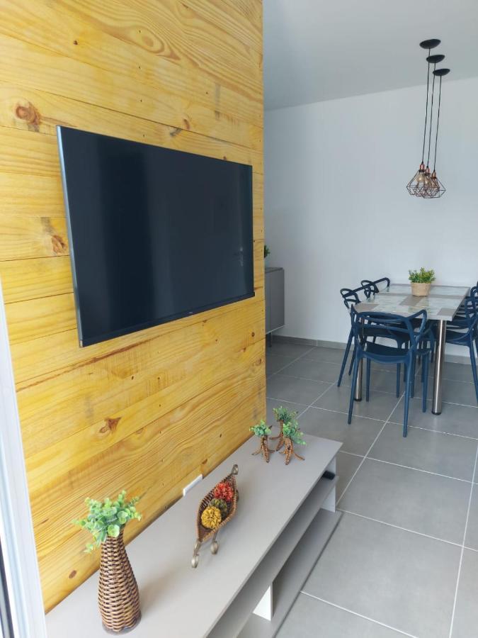 Apartamento Completo Em Ubatuba - Tenorio - Piscina E Churrasqueira Gourmet Luaran gambar